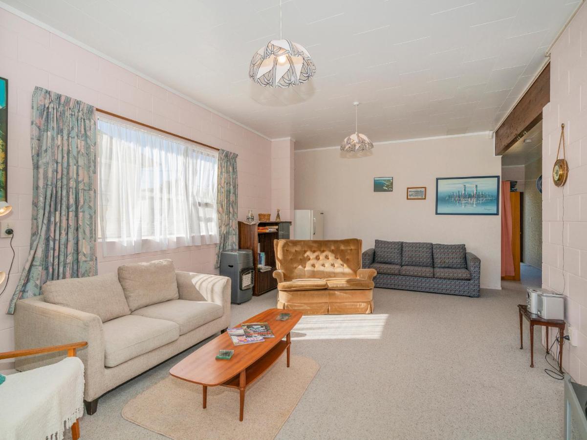 Cosy At Cooks - Cooks Beach Downstairs Unit מראה חיצוני תמונה