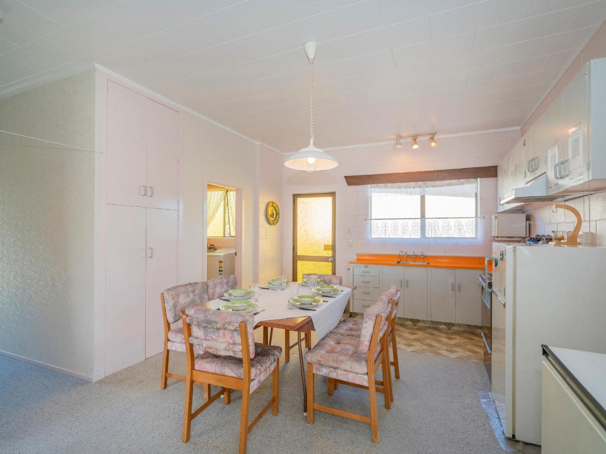 Cosy At Cooks - Cooks Beach Downstairs Unit מראה חיצוני תמונה