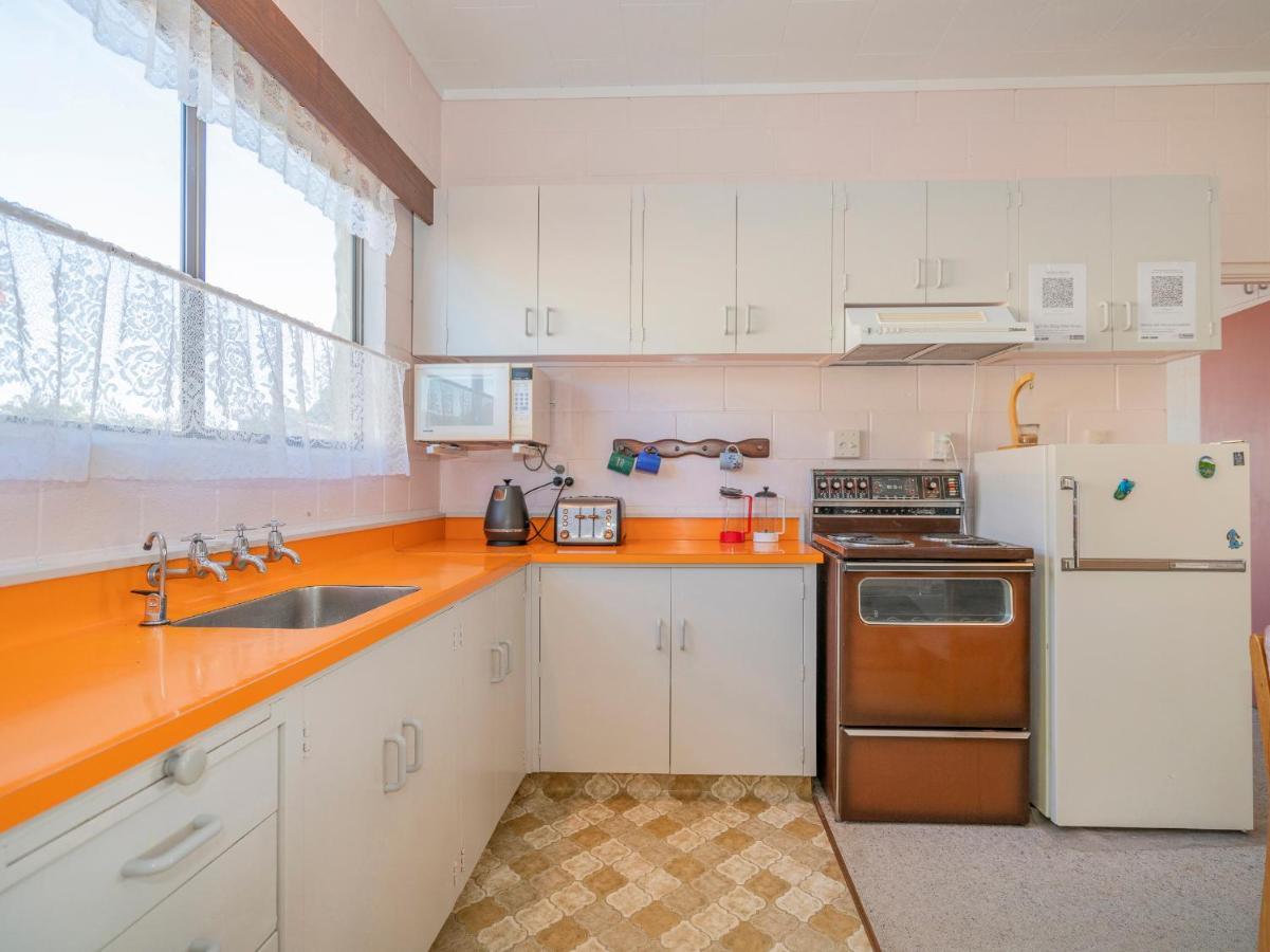 Cosy At Cooks - Cooks Beach Downstairs Unit מראה חיצוני תמונה