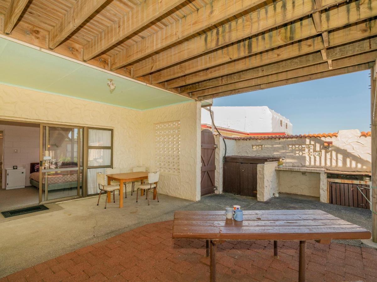 Cosy At Cooks - Cooks Beach Downstairs Unit מראה חיצוני תמונה
